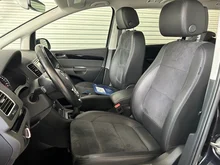 VW Sharan Business+ TSI 7-Sitzer in Deep Black Perleffekt