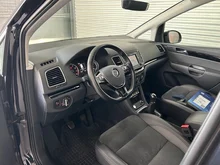 VW Sharan Business+ TSI 7-Sitzer in Deep Black Perleffekt