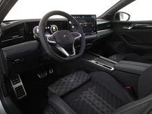 VW Passat Variant R-Line eHybrid 150 kW in Oyster Silver Metallic