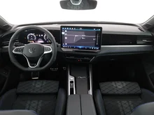 VW Passat Variant R-Line eHybrid 150 kW in Oyster Silver Metallic