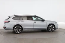 VW Passat Variant R-Line eHybrid 150 kW in Oyster Silver Metallic