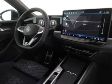 VW Passat Variant R-Line eHybrid 150 kW in Oyster Silver Metallic