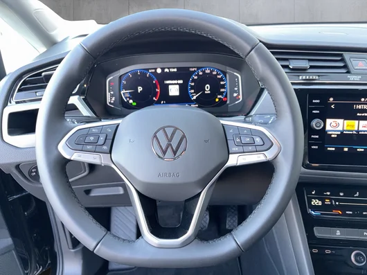 Bild eines VW Touran Friends TSI DSG