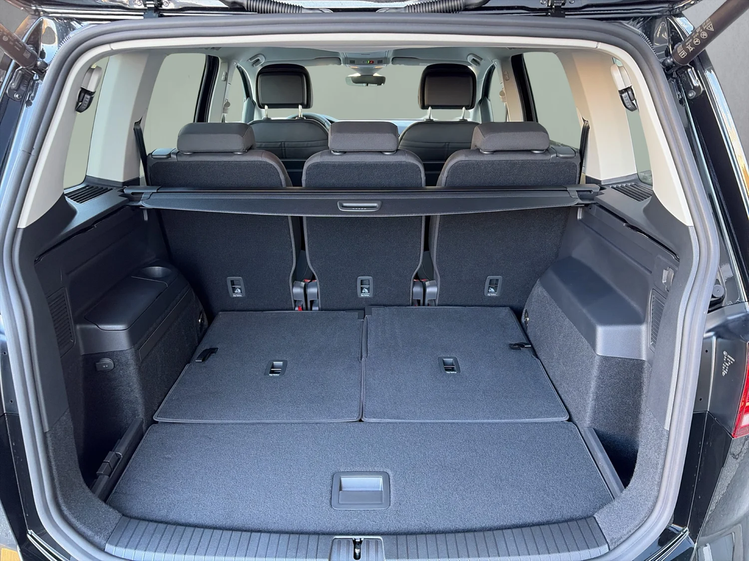 Bild eines VW Touran Friends TSI DSG