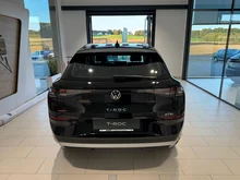 VW T-Roc Life eTSI DSG in Grenadillschwarz Metallic