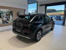 VW T-Roc Life eTSI DSG in Grenadillschwarz Metallic