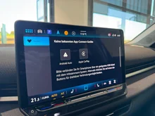 VW T-Roc Life eTSI DSG in Grenadillschwarz Metallic