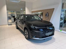 VW T-Roc Life eTSI DSG in Grenadillschwarz Metallic