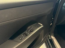 VW T-Roc Life eTSI DSG in Grenadillschwarz Metallic