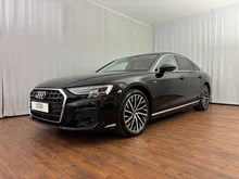Audi A8 60 TFSI e quattro in brillantschwarz