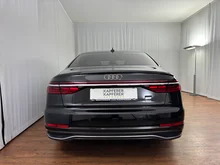 Audi A8 60 TFSI e quattro in brillantschwarz