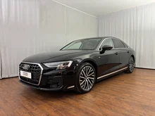 Audi A8 60 TFSI e quattro in brillantschwarz