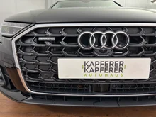 Audi A8 60 TFSI e quattro in brillantschwarz