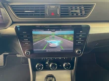 Škoda Superb Combi 4x4 Ambition TDI DSG in Race-Blau Metallic