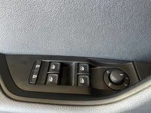 Škoda Superb Combi 4x4 Ambition TDI DSG in Race-Blau Metallic