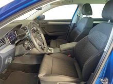 Škoda Superb Combi 4x4 Ambition TDI DSG in Race-Blau Metallic