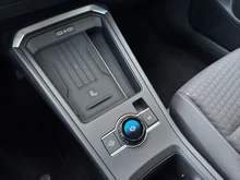 VW T-Roc Life eTSI DSG in Celestial Blue Dach Black Uni