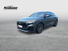 Audi Q8 e-hybrid quattro 290 kW in Daytonagrau Perleffekt