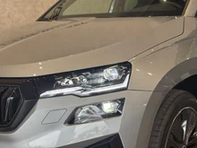 Škoda Karoq Sportline TSI DSG ACT in Smokey Diamond-Silber Metallic