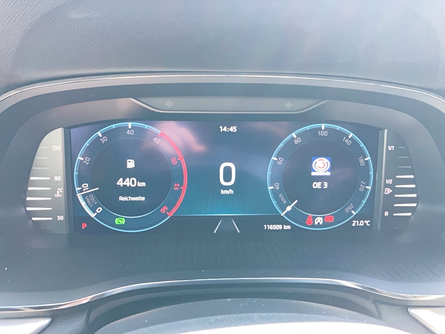 Škoda OCTAVIA Combi Ambition TDI DSG | Bild 8 von 24