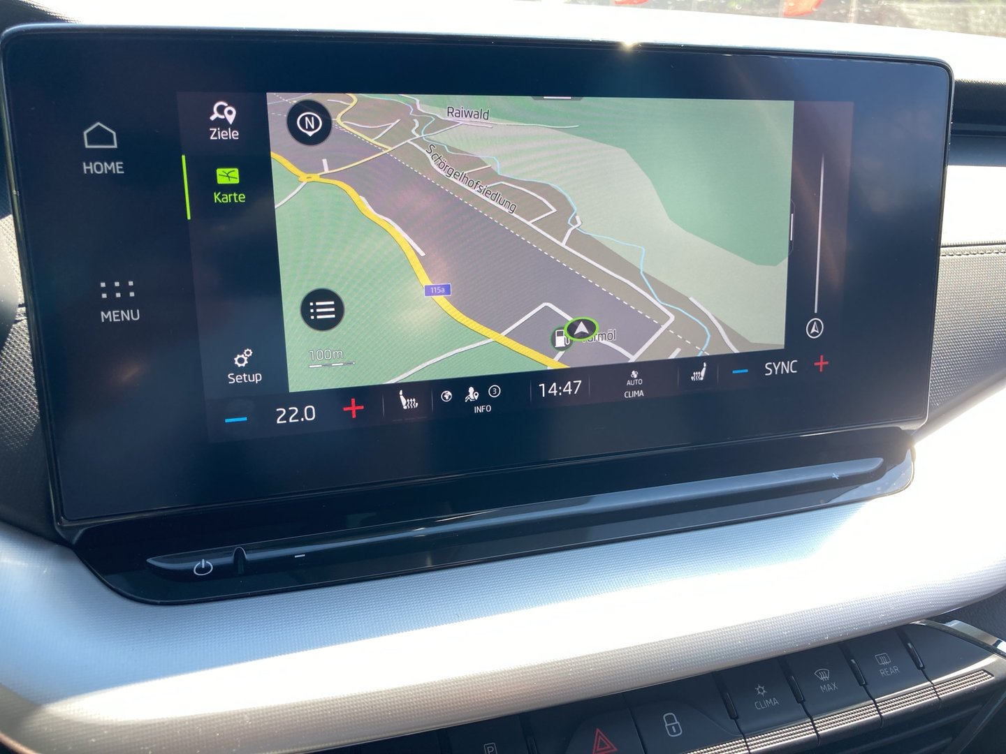 Škoda OCTAVIA Combi Ambition TDI DSG | Bild 15 von 24