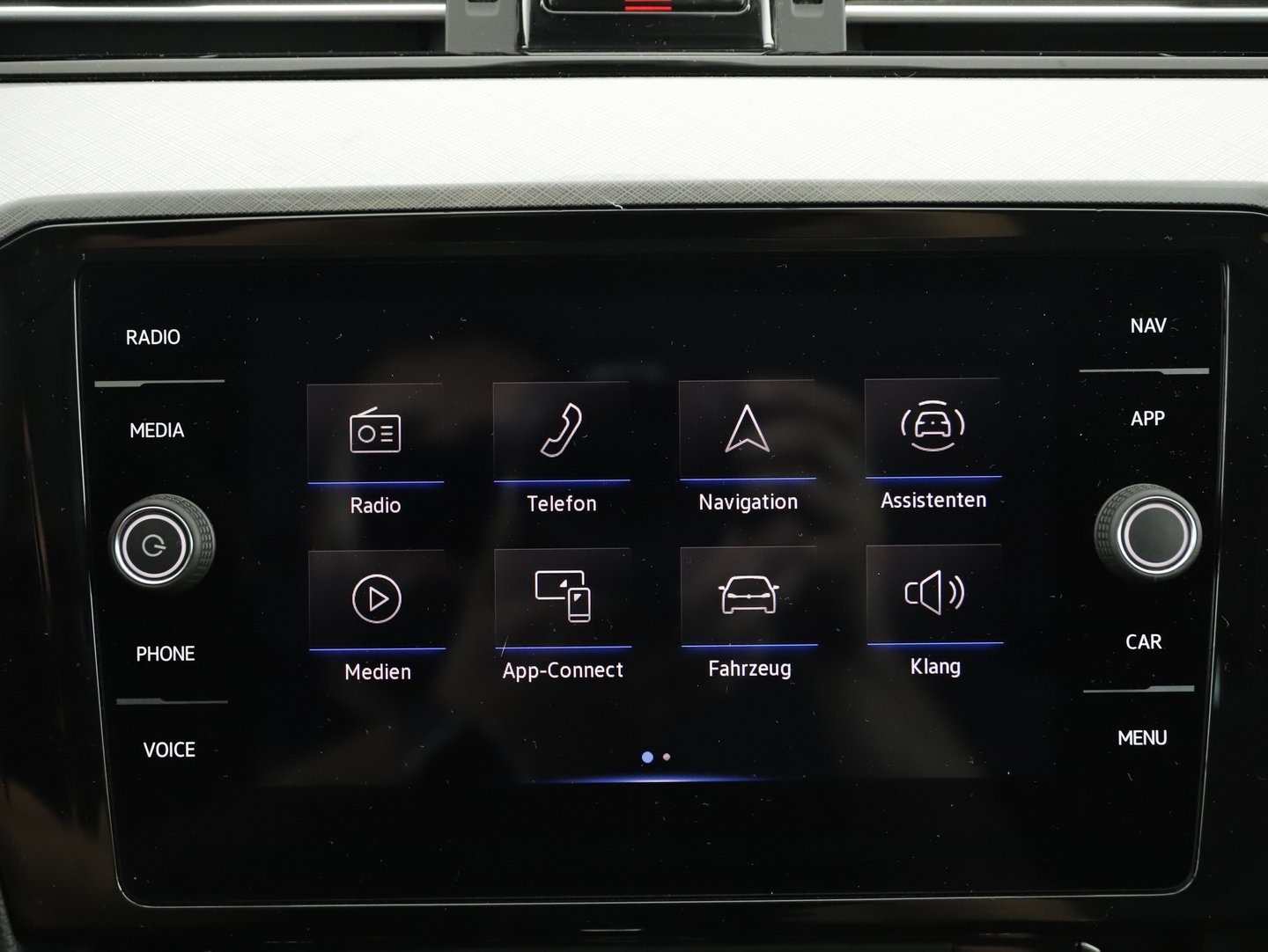 VW Passat Variant Business TDI DSG | Bild 13 von 22