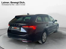 Škoda Octavia Combi Selection TSI mHEV DSG in Black-Magic Perleffekt
