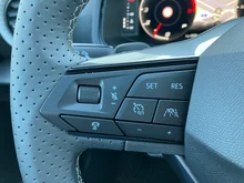 SEAT Ibiza FR 1.0 TSI DSG 115PS in Nacht-Schwarz Metallic