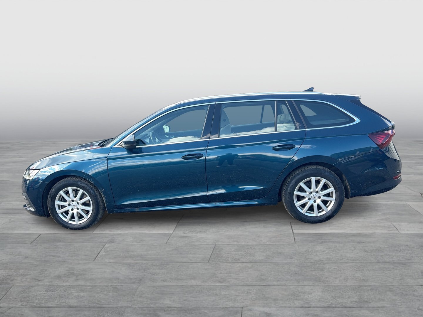 Škoda OCTAVIA Combi Premium TDI DSG | Bild 2 von 25