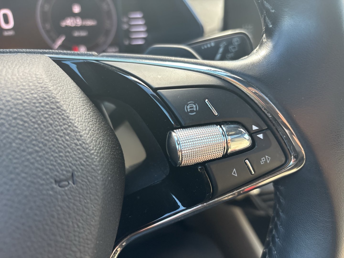 Škoda OCTAVIA Combi Premium TDI DSG | Bild 16 von 25