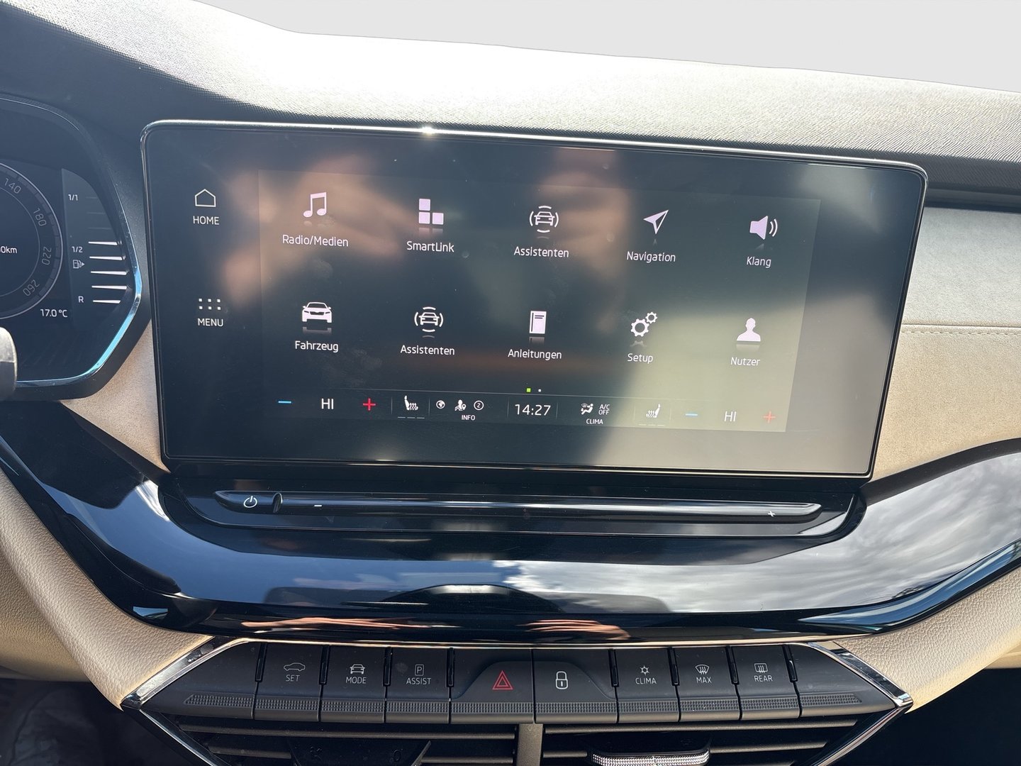 Škoda OCTAVIA Combi Premium TDI DSG | Bild 17 von 25