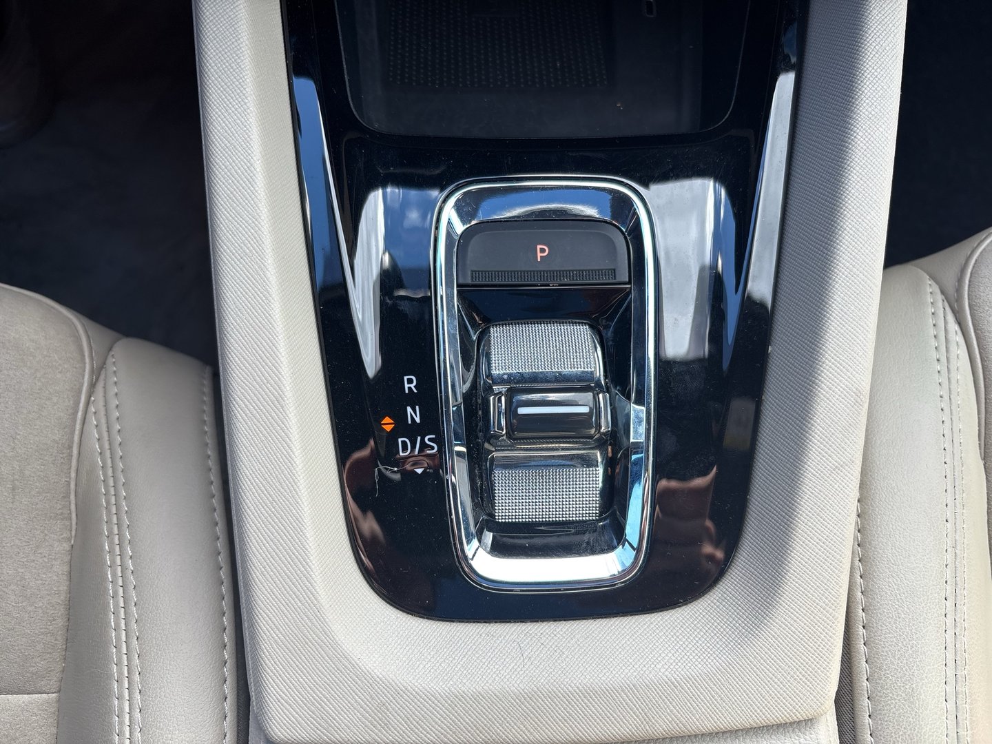 Škoda OCTAVIA Combi Premium TDI DSG | Bild 19 von 25