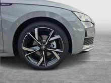 Škoda Octavia Combi 4x4 Sportline TSI DSG in Stahl-Grau