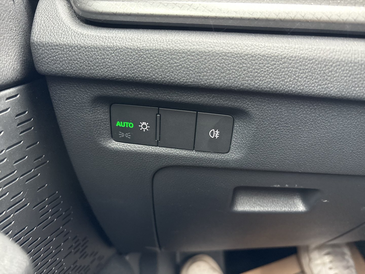 Škoda OCTAVIA Combi Ambition TDI DSG | Bild 8 von 23