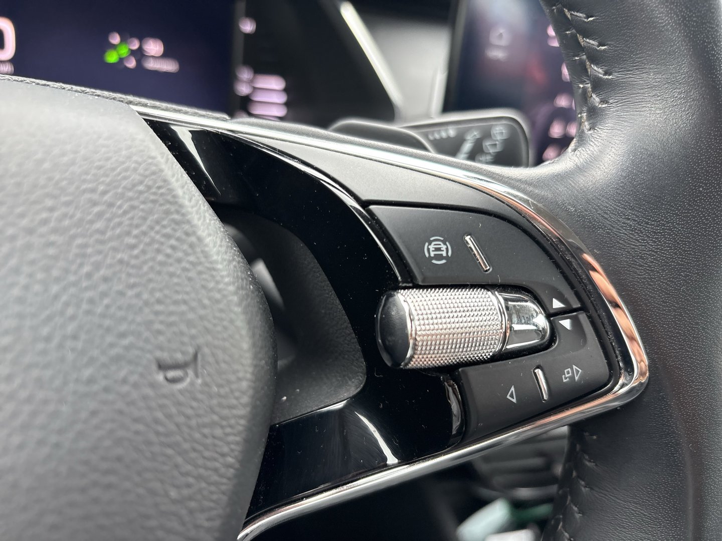 Škoda OCTAVIA Combi Ambition TDI DSG | Bild 13 von 23