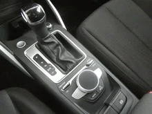 Audi Q2 35 TFSI intense in brillantschwarz Klar