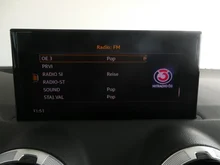 Audi Q2 35 TFSI intense in brillantschwarz Klar
