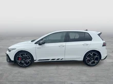 VW Golf GTI Clubsport DSG in Pure White Dach Deep Schwarz Uni