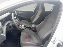 VW Golf GTI Clubsport DSG in Pure White Dach Deep Schwarz Uni
