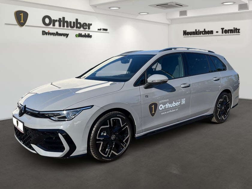 VW Golf Variant Sport mHeV DSG