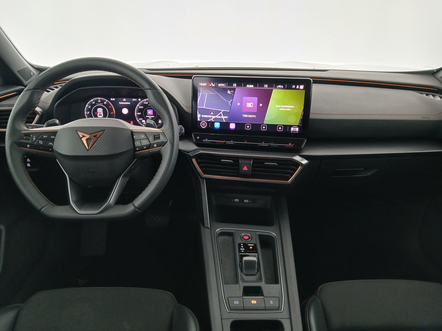 CUPRA Formentor 1.5 TSI 150 PS DSG ACT | Bild 14 von 32