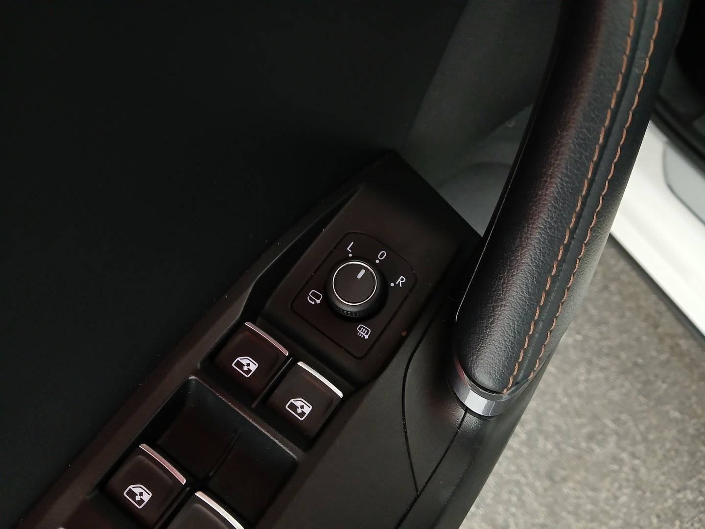 CUPRA Formentor 1.5 TSI 150 PS DSG ACT | Bild 11 von 32