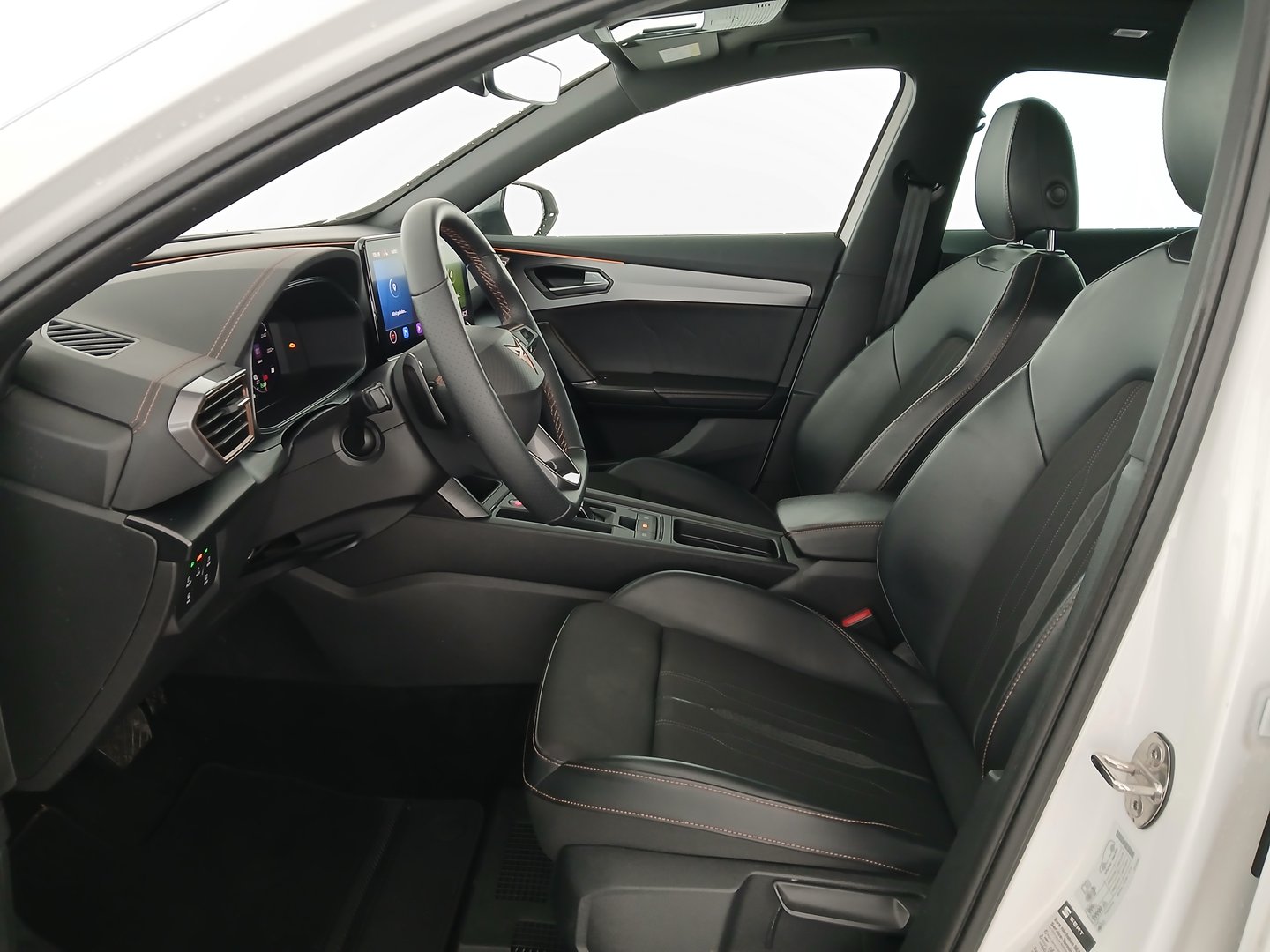 CUPRA Formentor 1.5 TSI 150 PS DSG ACT | Bild 13 von 32