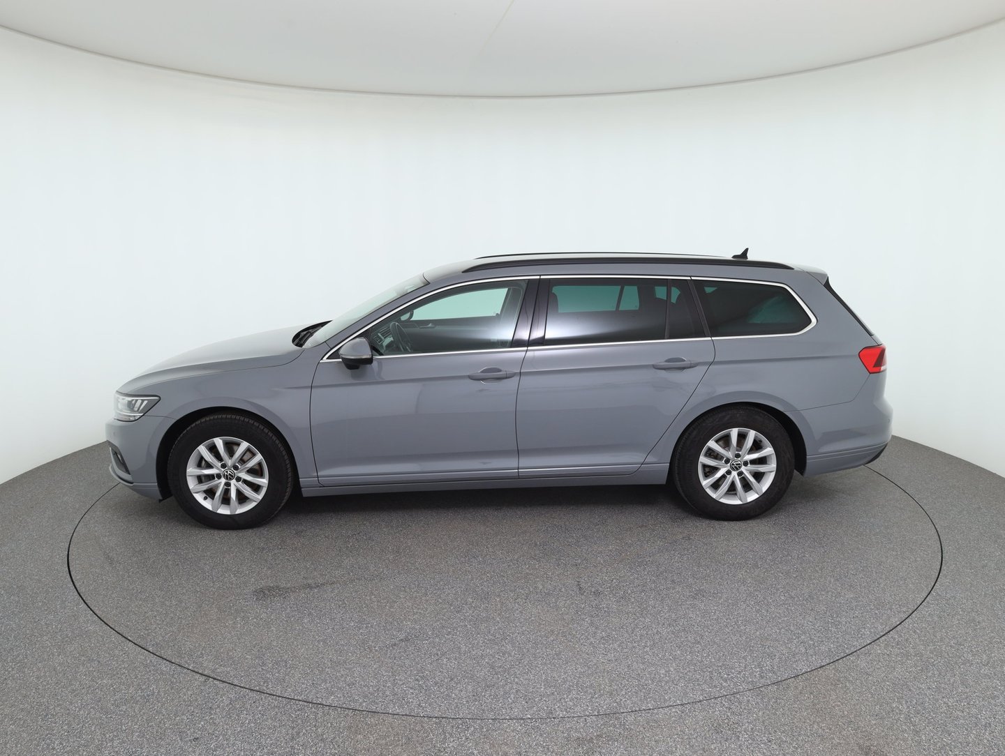 VW Passat Variant Business TDI DSG | Bild 8 von 27