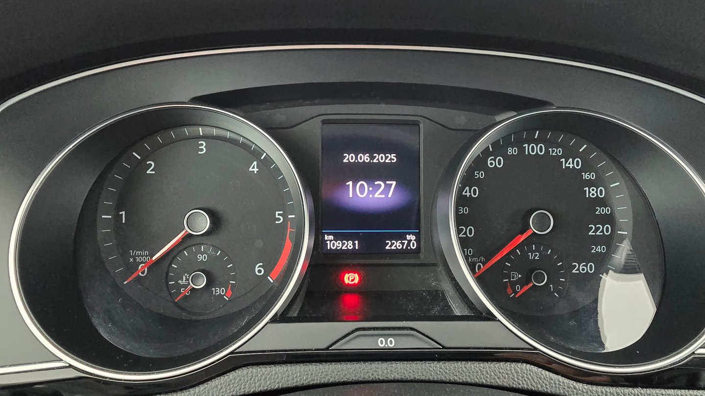 VW Passat Variant Business TDI DSG | Bild 16 von 27