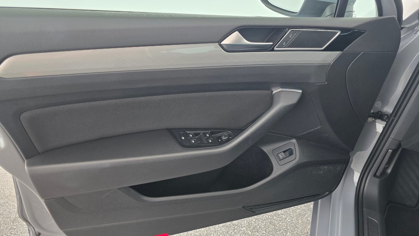 VW Passat Variant Business TDI DSG | Bild 10 von 27