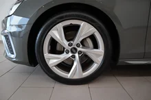 Thumbnail-Foto von Fahrzeug