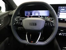 Audi Q3 Sportback TFSI quattro 150 kW in Mythosschwarz Metallic