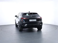 Audi Q3 Sportback TFSI quattro 150 kW in Mythosschwarz Metallic