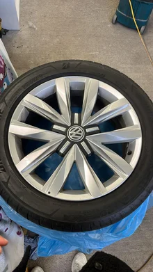 Thumbnail-Foto von Fahrzeug